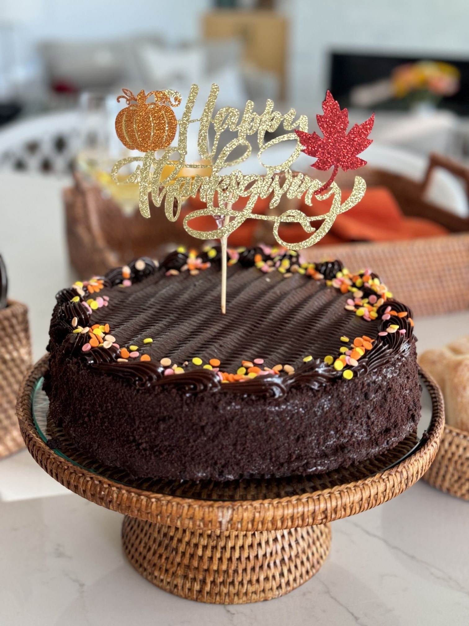 La Jolla Rattan Cake stand with Glass Top, Honey-Brown