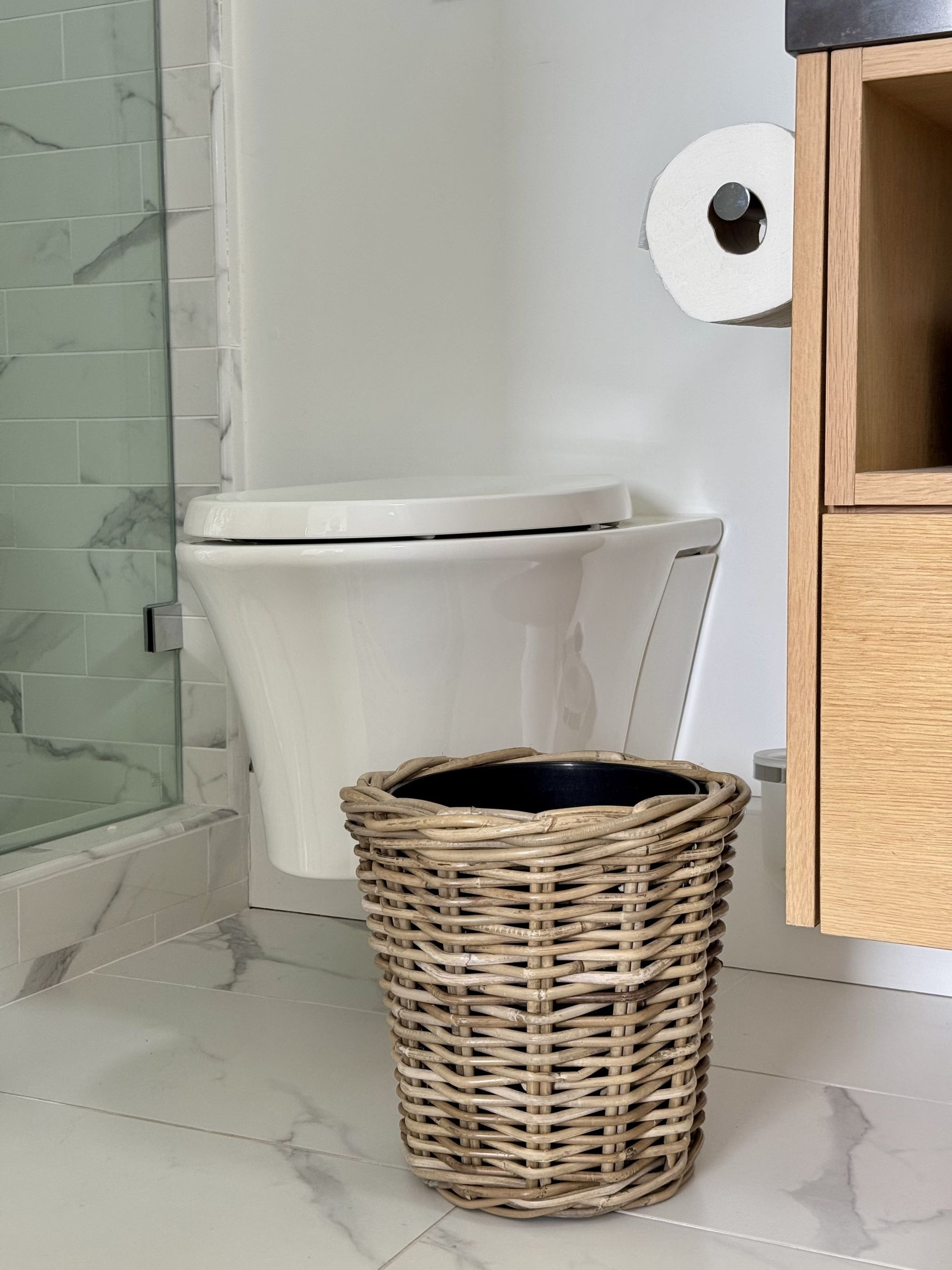 Rattan Kobo Round Waste Basket with Plastic Insert, Gray-Brown