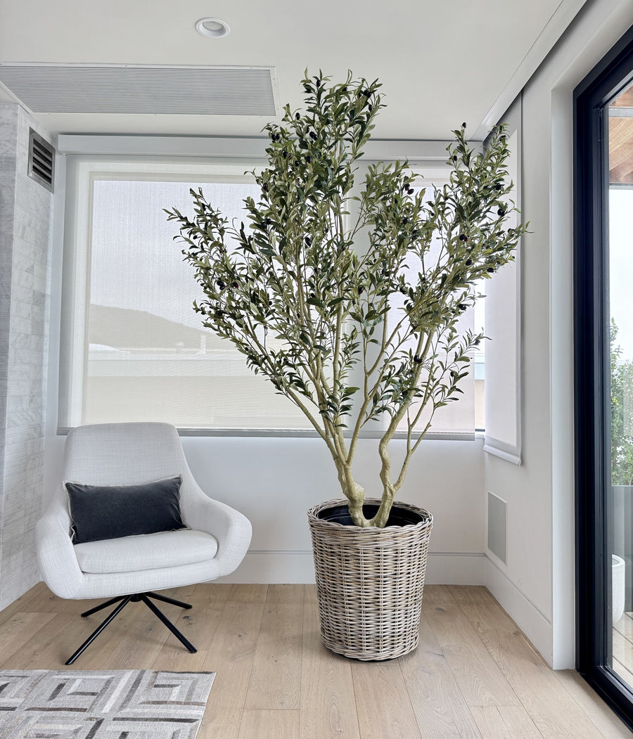 Rattan Kobo Classic Cylinder Indoor & Outdoor Planter Basket, Gray-Brown