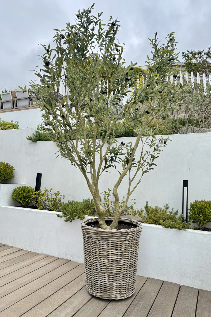 Rattan Kobo Classic Cylinder Indoor & Outdoor Planter Basket, Gray-Brown