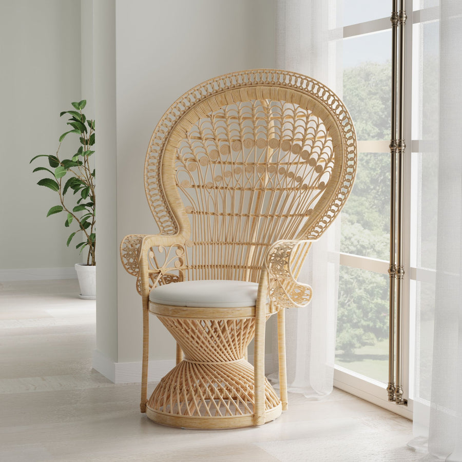 Grand Peacock Chair in Rattan