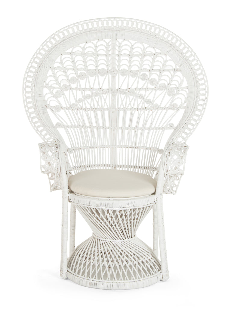 Grand Peacock Chair in Rattan